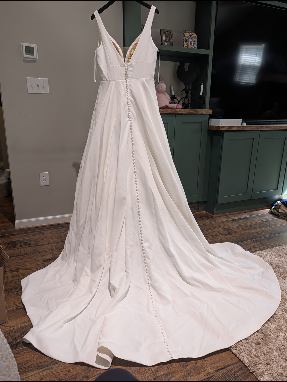 Justin Alexander Freeland Simple Elegant White A-Line Wedding Gown - Picture 2 of 16